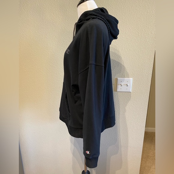 Champion Super soft fleece rib knit Hoodie Black Logo on sleeve Sz Medium - Picture 6 of 10